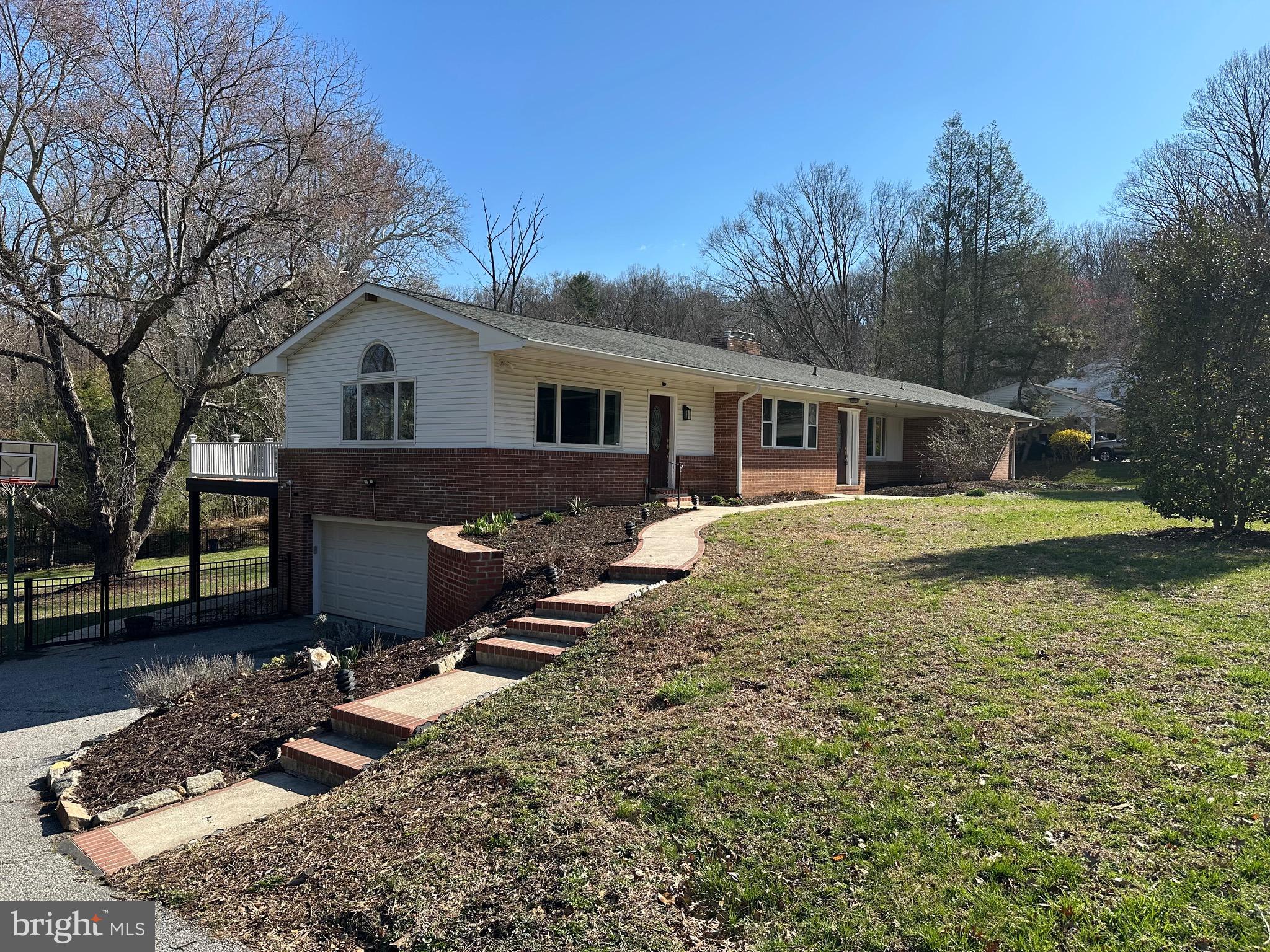 802 Stone Barn Road Towson, MD 21286 - Photo 2 of 20