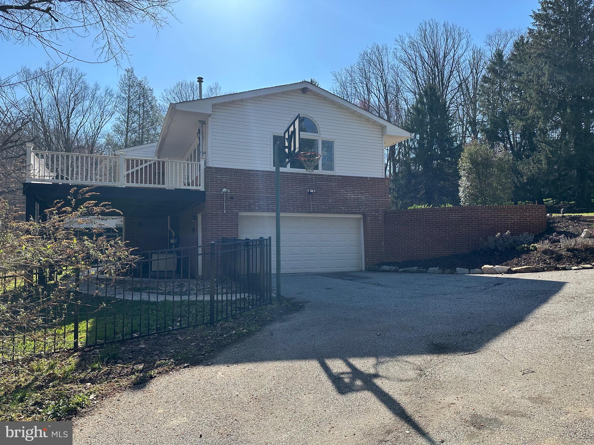 802 Stone Barn Road Towson, MD 21286 - Photo 5 of 20