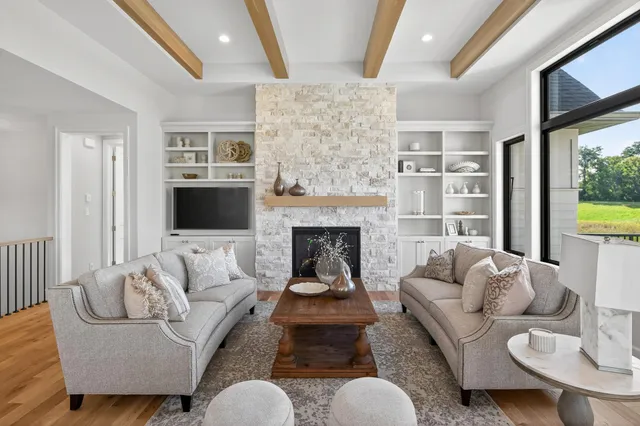 $2,073,000 | 18445 Northome Boulevard, Wayzata, MN 55391