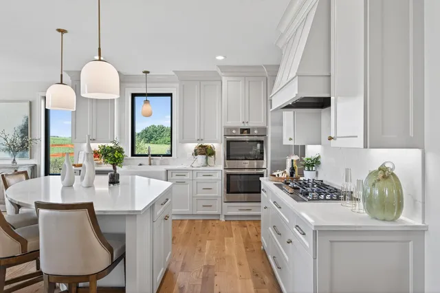 $2,073,000 | 18445 Northome Boulevard, Wayzata, MN 55391