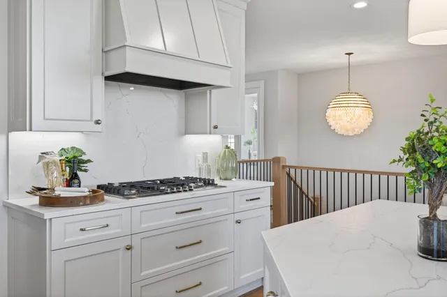 $2,073,000 | 18445 Northome Boulevard, Wayzata, MN 55391