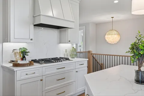 $2,073,000 | 18445 Northome Boulevard, Wayzata, MN 55391