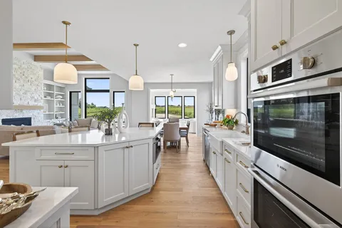 $2,073,000 | 18445 Northome Boulevard, Wayzata, MN 55391