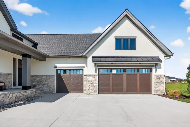 $2,073,000 | 18445 Northome Boulevard, Wayzata, MN 55391