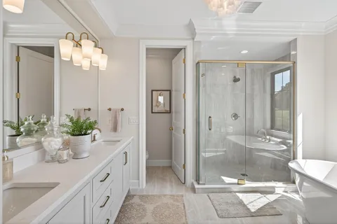 $2,073,000 | 18445 Northome Boulevard, Wayzata, MN 55391