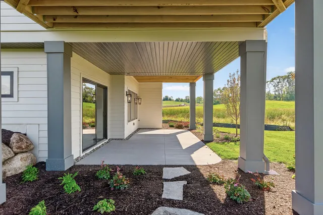 $2,073,000 | 18445 Northome Boulevard, Wayzata, MN 55391