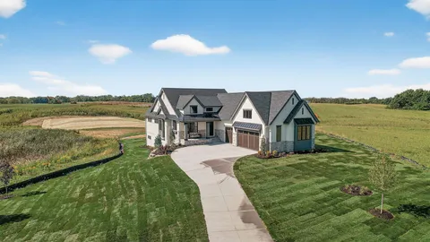 $2,073,000 | 18445 Northome Boulevard, Wayzata, MN 55391