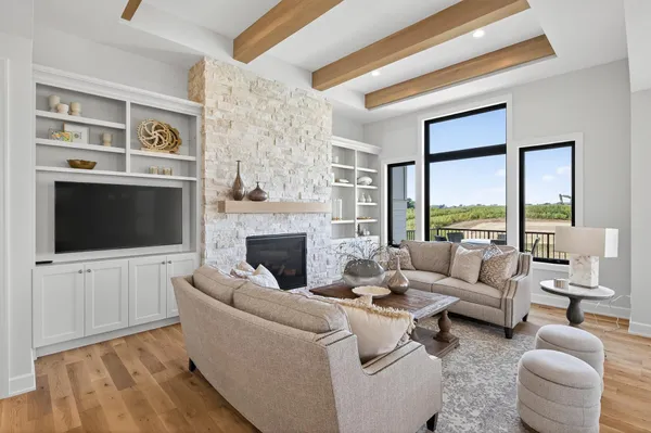 $2,073,000 | 18445 Northome Boulevard, Wayzata, MN 55391