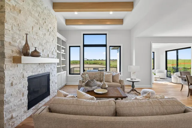 $2,073,000 | 18445 Northome Boulevard, Wayzata, MN 55391