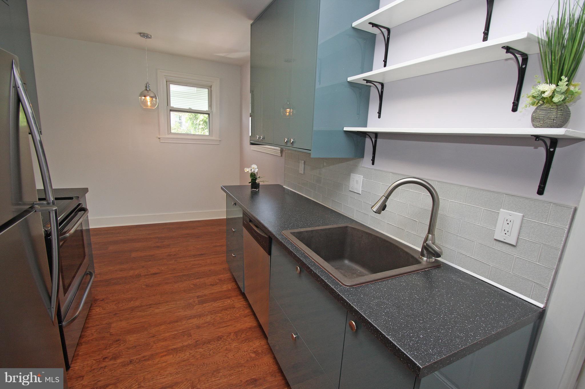 14 Peach Road Elkton, MD 21921 - Photo 2 of 29 Kitchen- soft close drawers, stainless steel