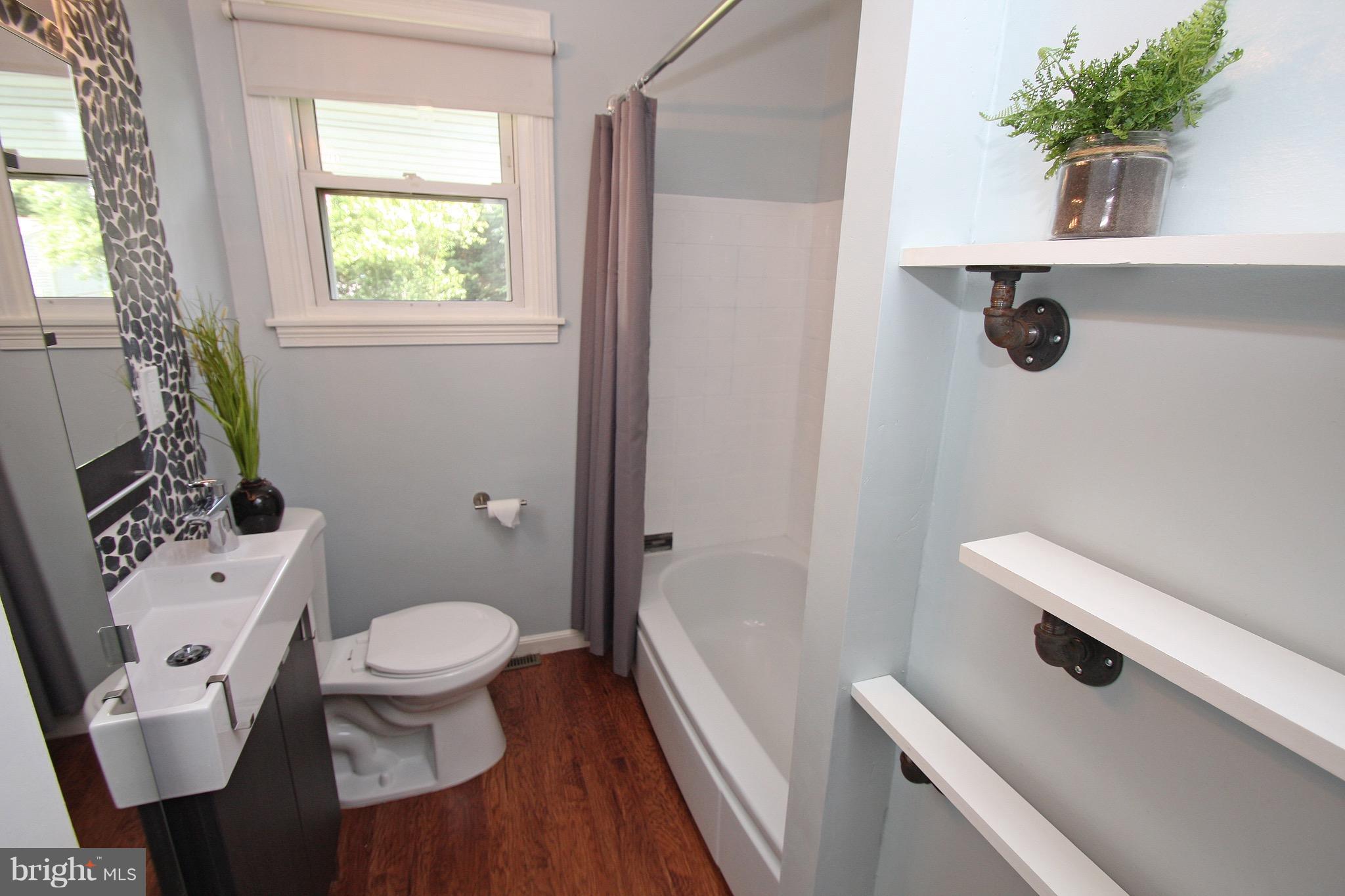 14 Peach Road Elkton, MD 21921 - Photo 14 of 29 Renovated Full Bath