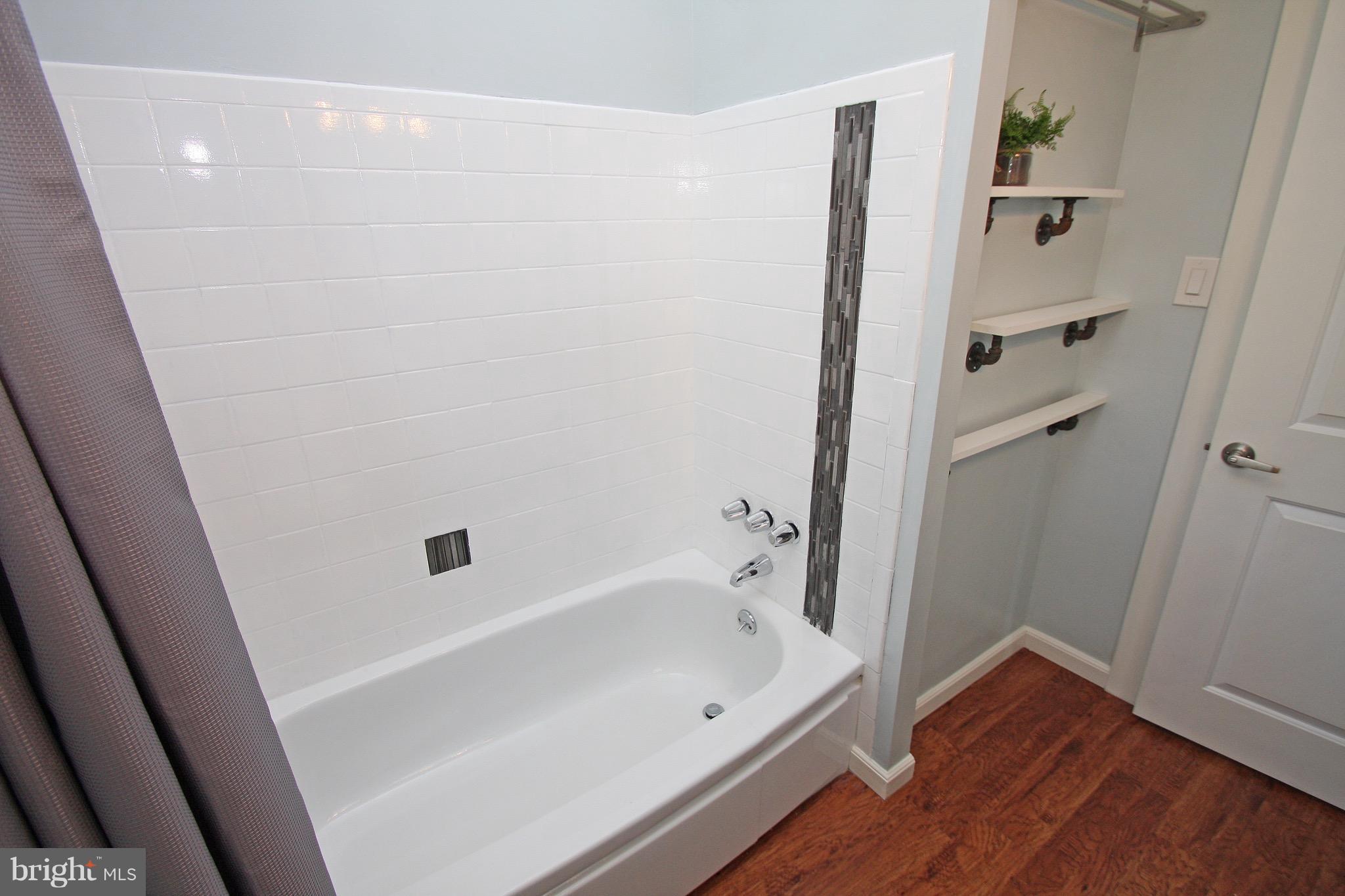 14 Peach Road Elkton, MD 21921 - Photo 16 of 29 Renovated Full Bath