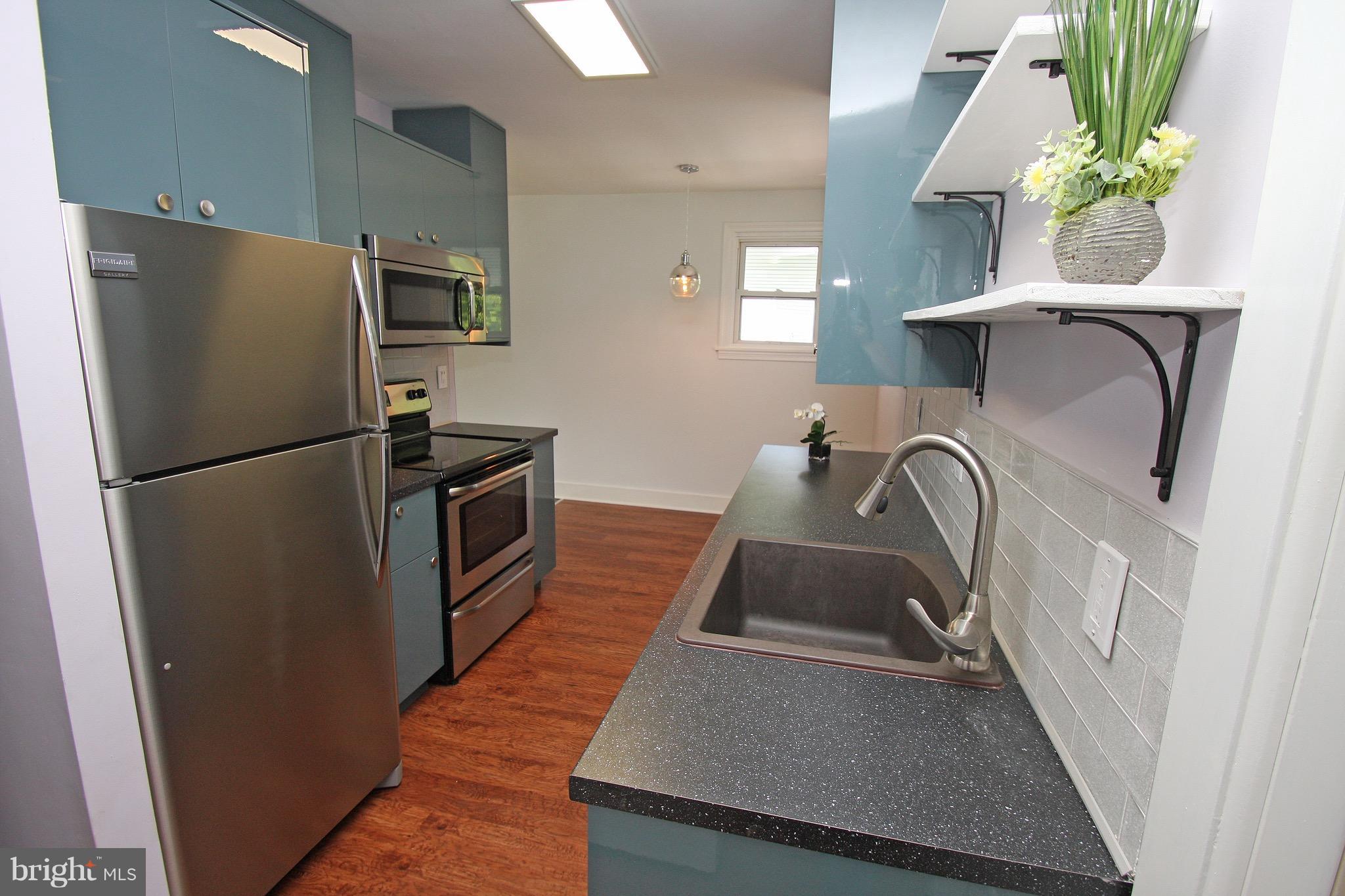 14 Peach Road Elkton, MD 21921 - Photo 3 of 29 Kitchen- soft close drawers, stainless steel