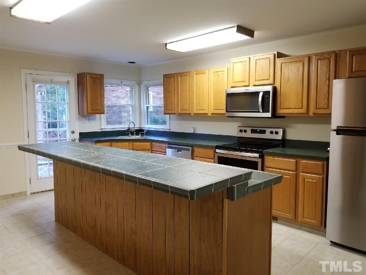 3404 Mason Place Raleigh, NC 27604 - Photo 4 of 21