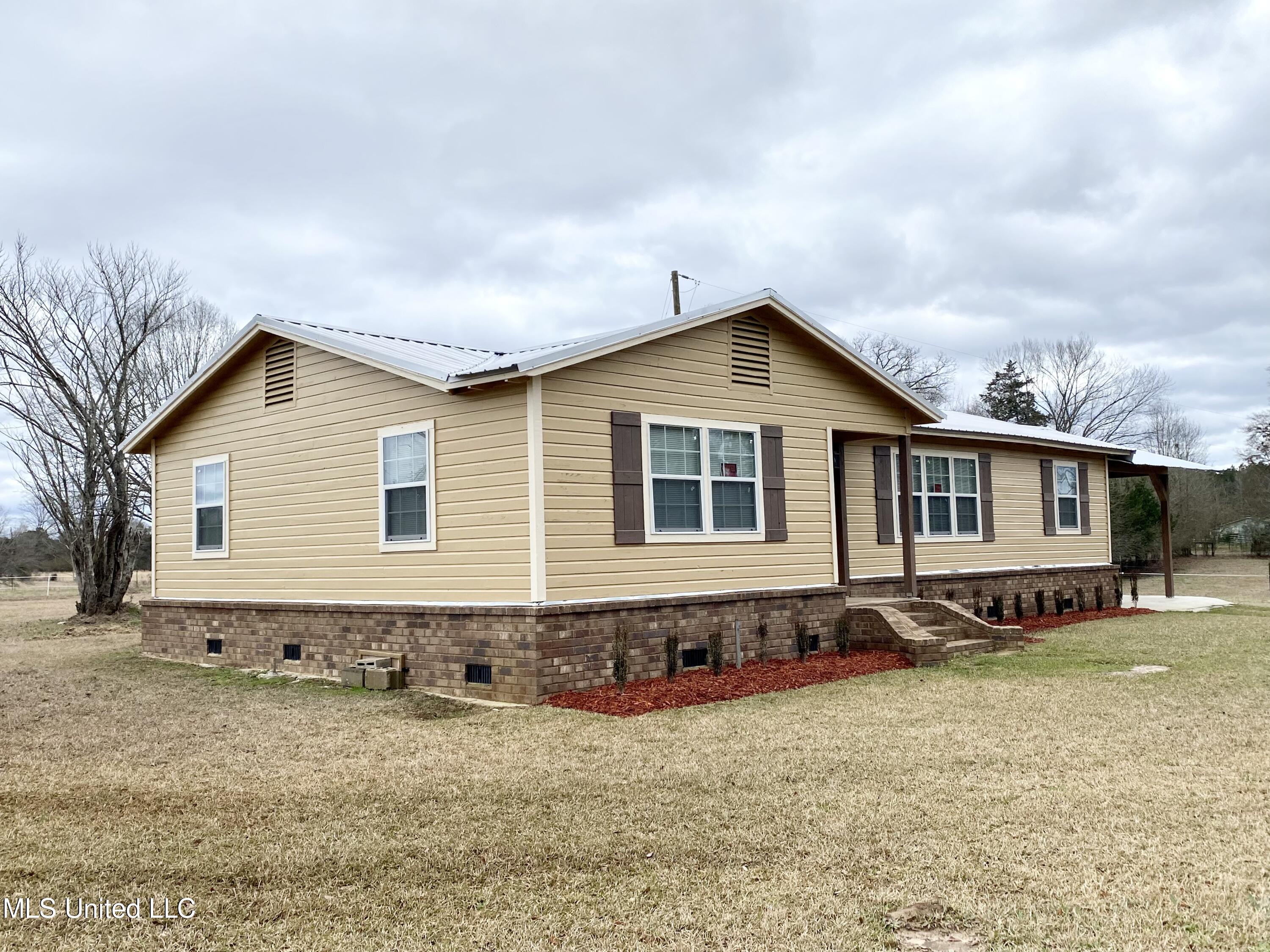4370 North Berry Road Utica, MS 39175 - Photo 3 of 42 76248412-5FD8-412C-9585-4D11B4739D6F
