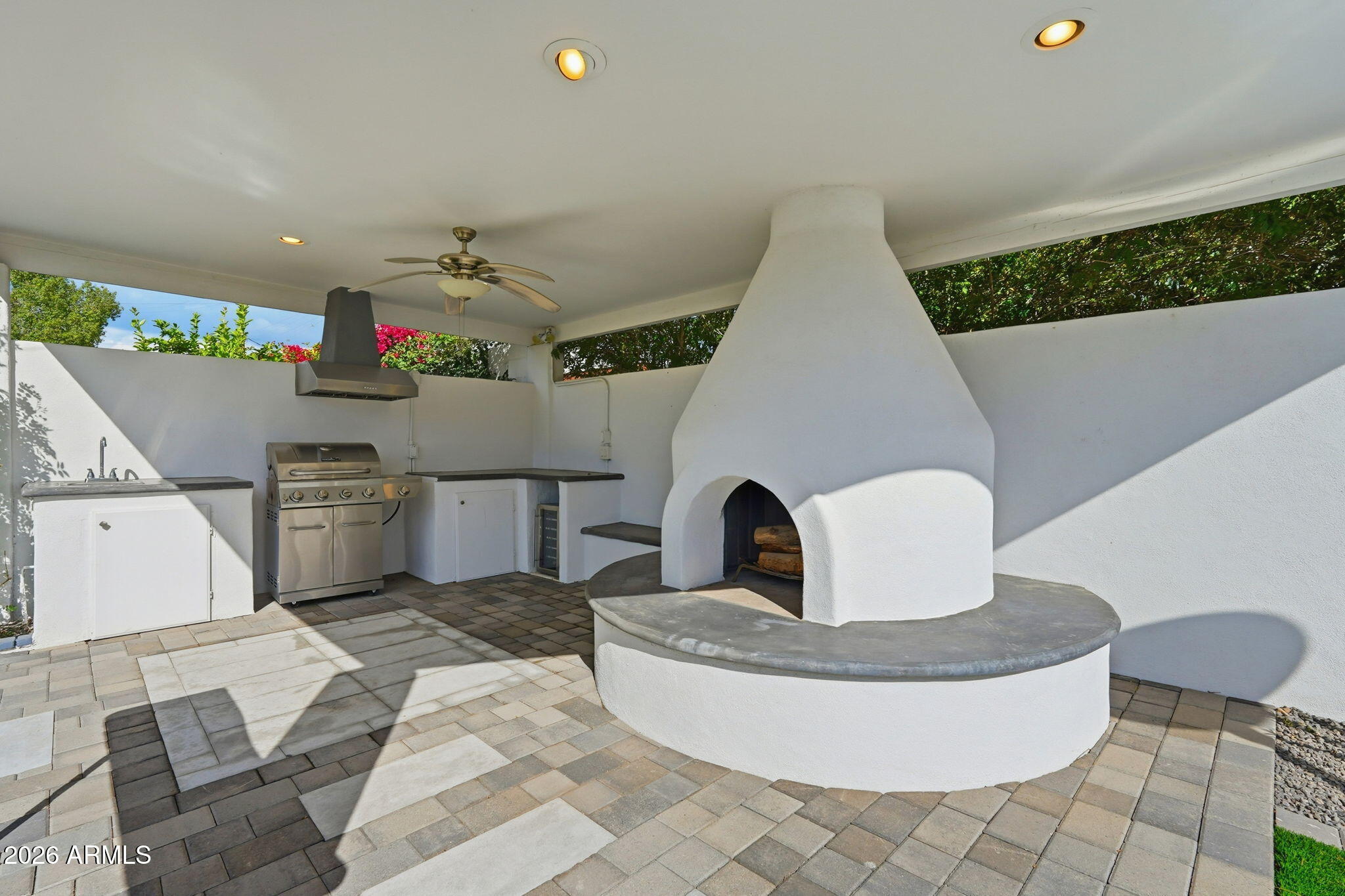 5149 North 34th Street Phoenix, AZ 85018 - Photo 66 of 70 a house view with a outdoor space