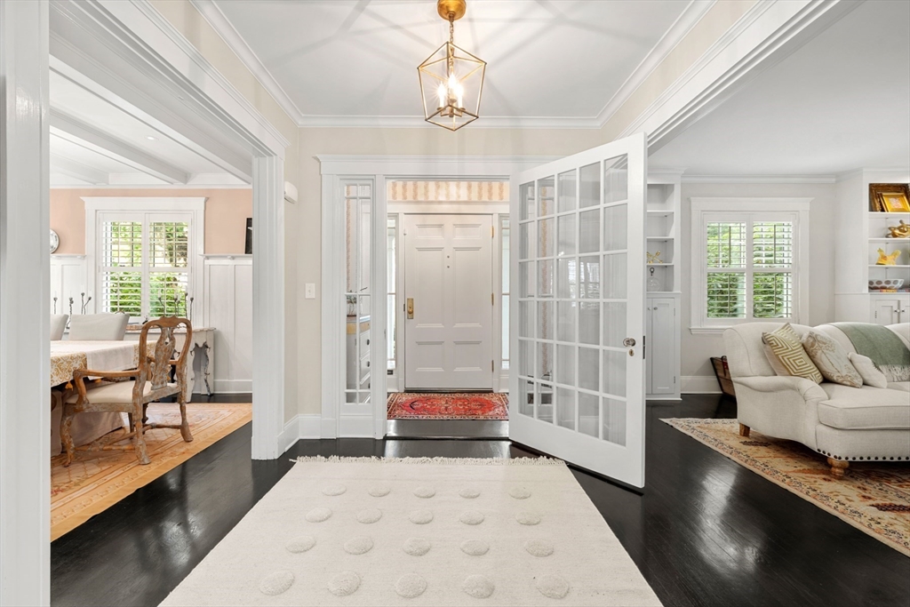 133 Abbott Road Wellesley, MA 02481 - Photo 4 of 42