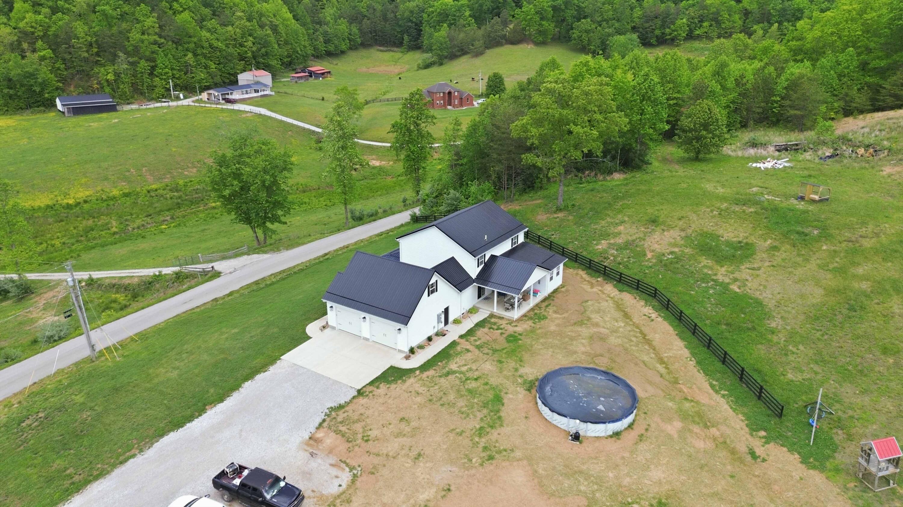 2604 Upper Rader Road Manchester, KY 40962 - Photo 65 of 82 053