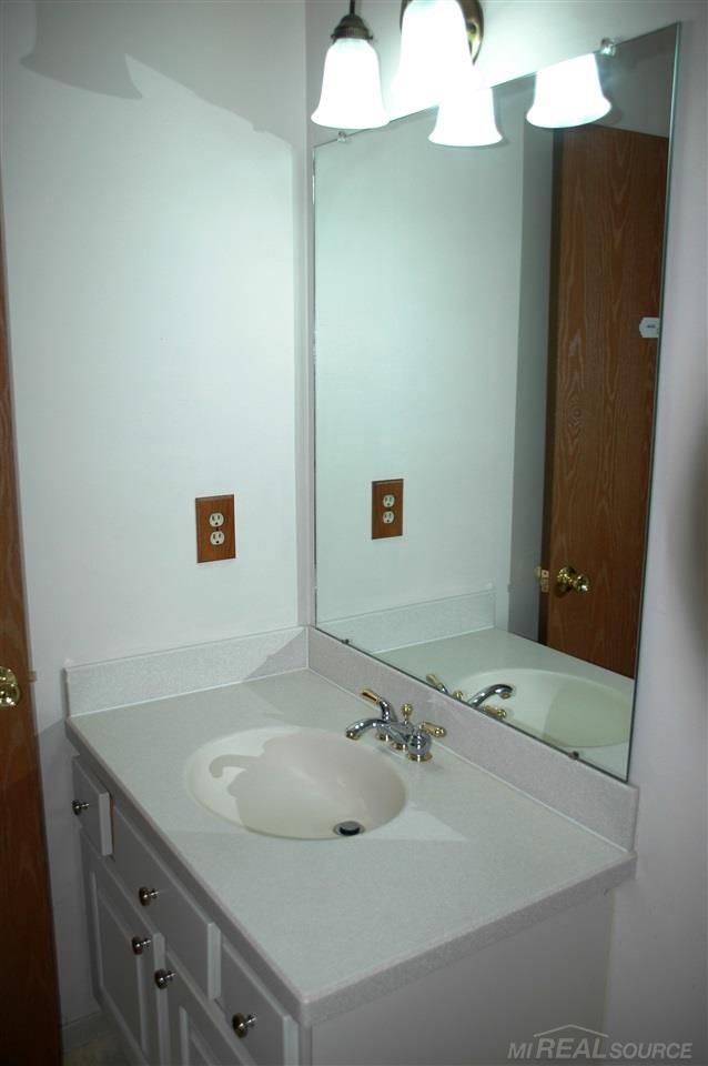 2171 Highsplint Drive Rochester Hills, MI 48307 - Photo 9 of 28