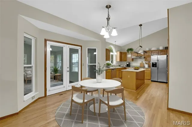 $599,999 | 16015 Canterbury Estates Drive, Ellisville, MO 63021