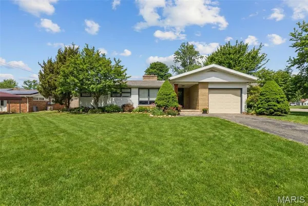 $235,000 | 815 Carlton Street, Mountain Grove, MO 65711