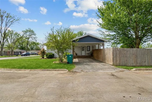 $235,000 | 815 Carlton Street, Mountain Grove, MO 65711