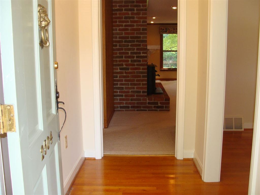 2504 Millgate Road Anderson, SC 29621 - Photo 3 of 36
