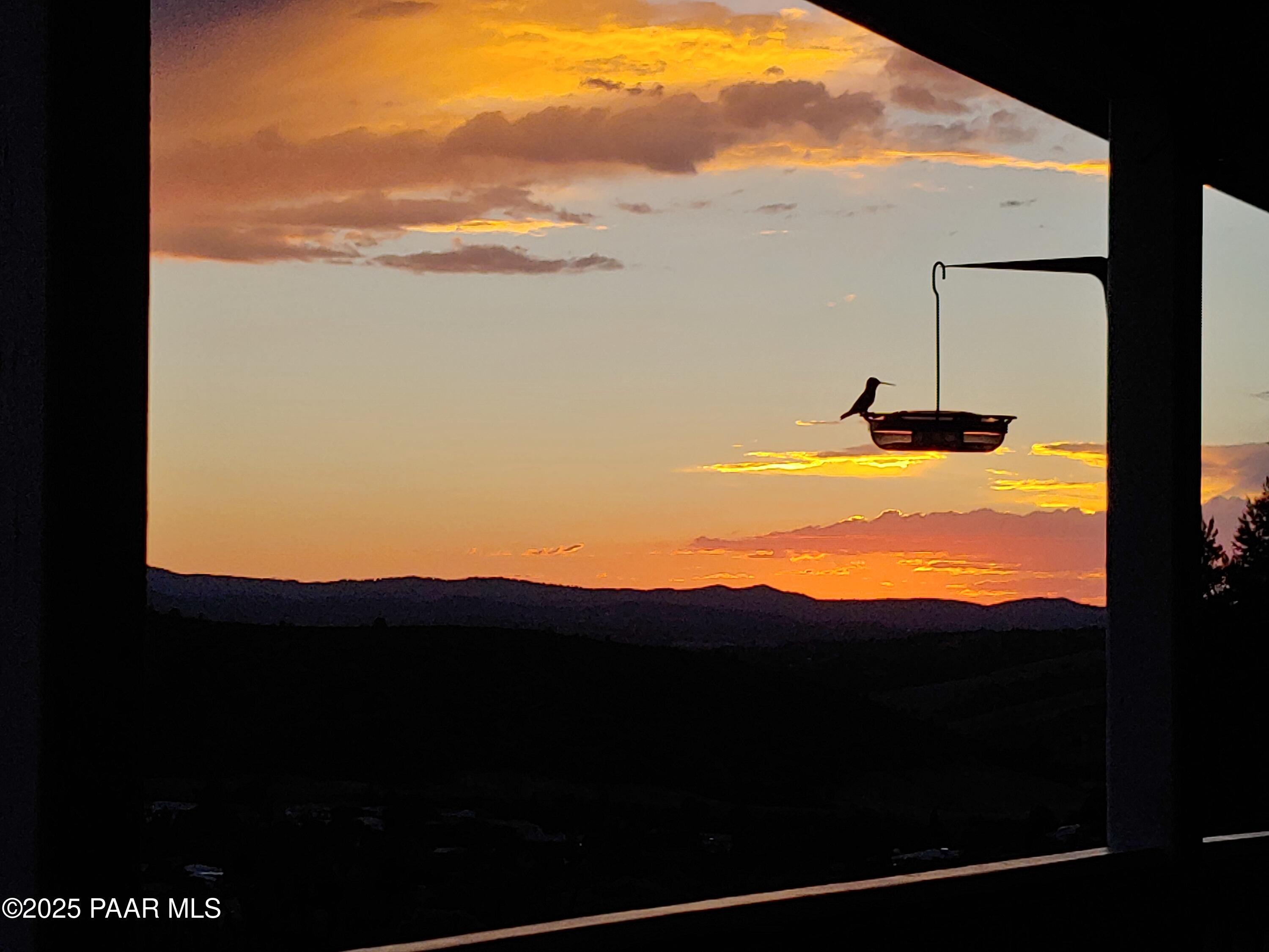 2572 Hilltop Road Prescott, AZ 86301 - Photo 7 of 34