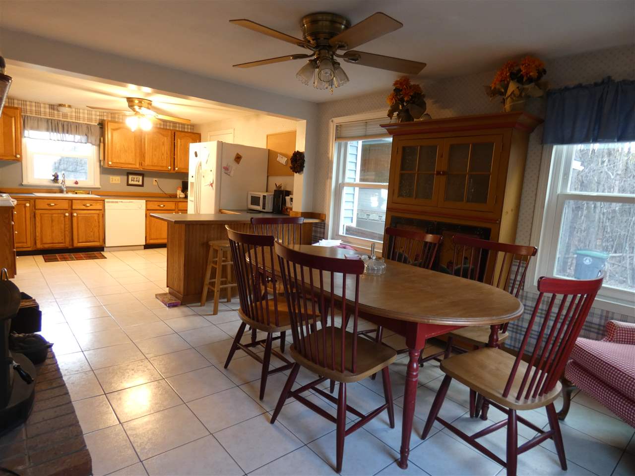 294 Cross Road Pembroke, NH 03275 - Photo 7 of 12