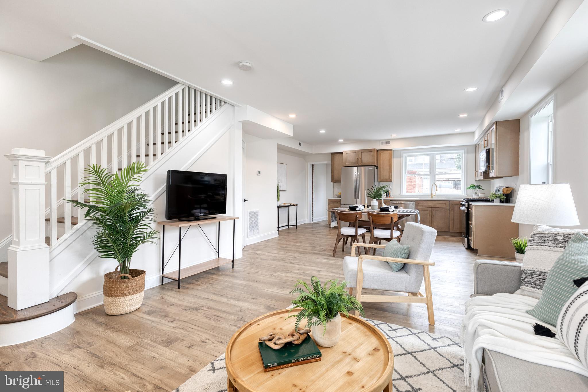 6854 Dunbar Road Baltimore, MD 21222 - Photo 4 of 35