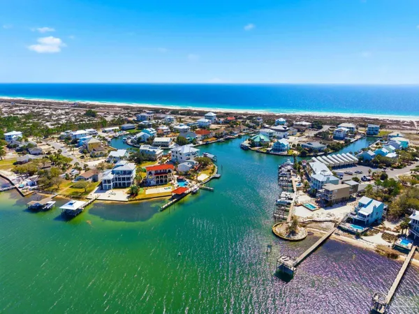 $1,995,000 | 7258 Captain Kidd Reef, Pensacola, FL 32507