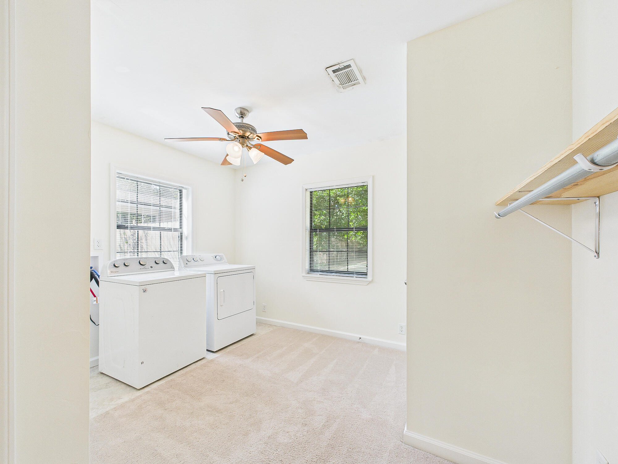 129 Poquito Road Shalimar, FL 32579 - Photo 28 of 34 Laundry Room