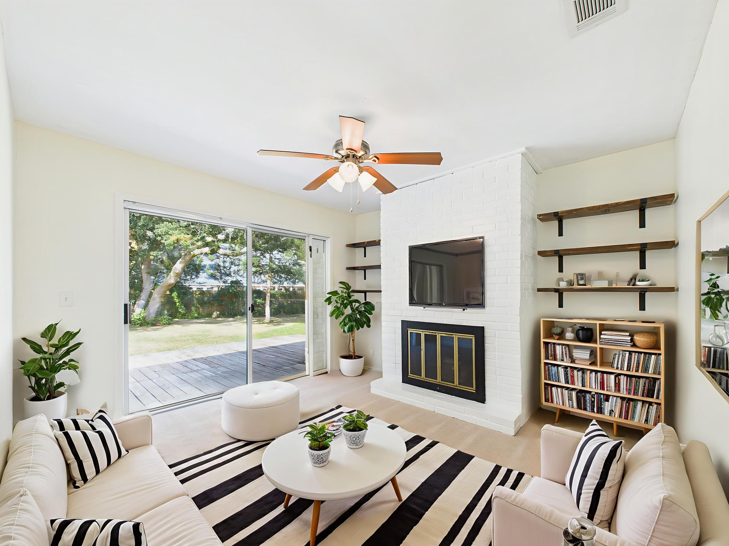 129 Poquito Road Shalimar, FL 32579 - Photo 6 of 34 Virtual Staged