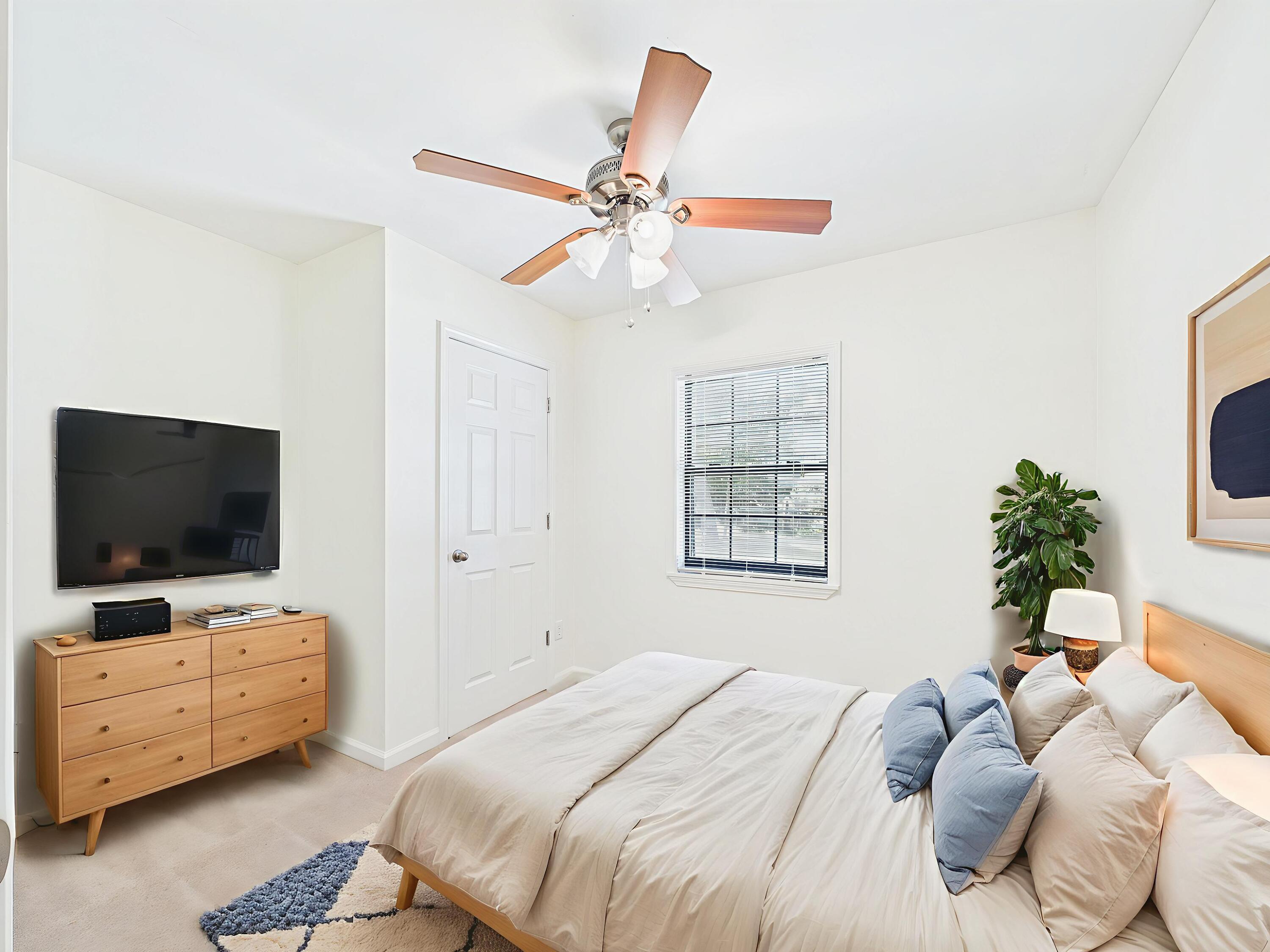 129 Poquito Road Shalimar, FL 32579 - Photo 8 of 34 Virtual Staged