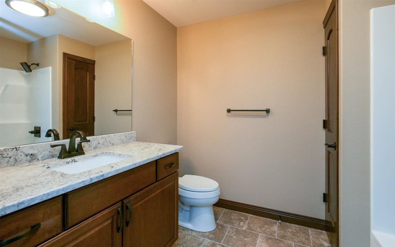 1102 Wood Lily Road Solon, IA 52333 - Photo 19 of 25 Gallery Image 19