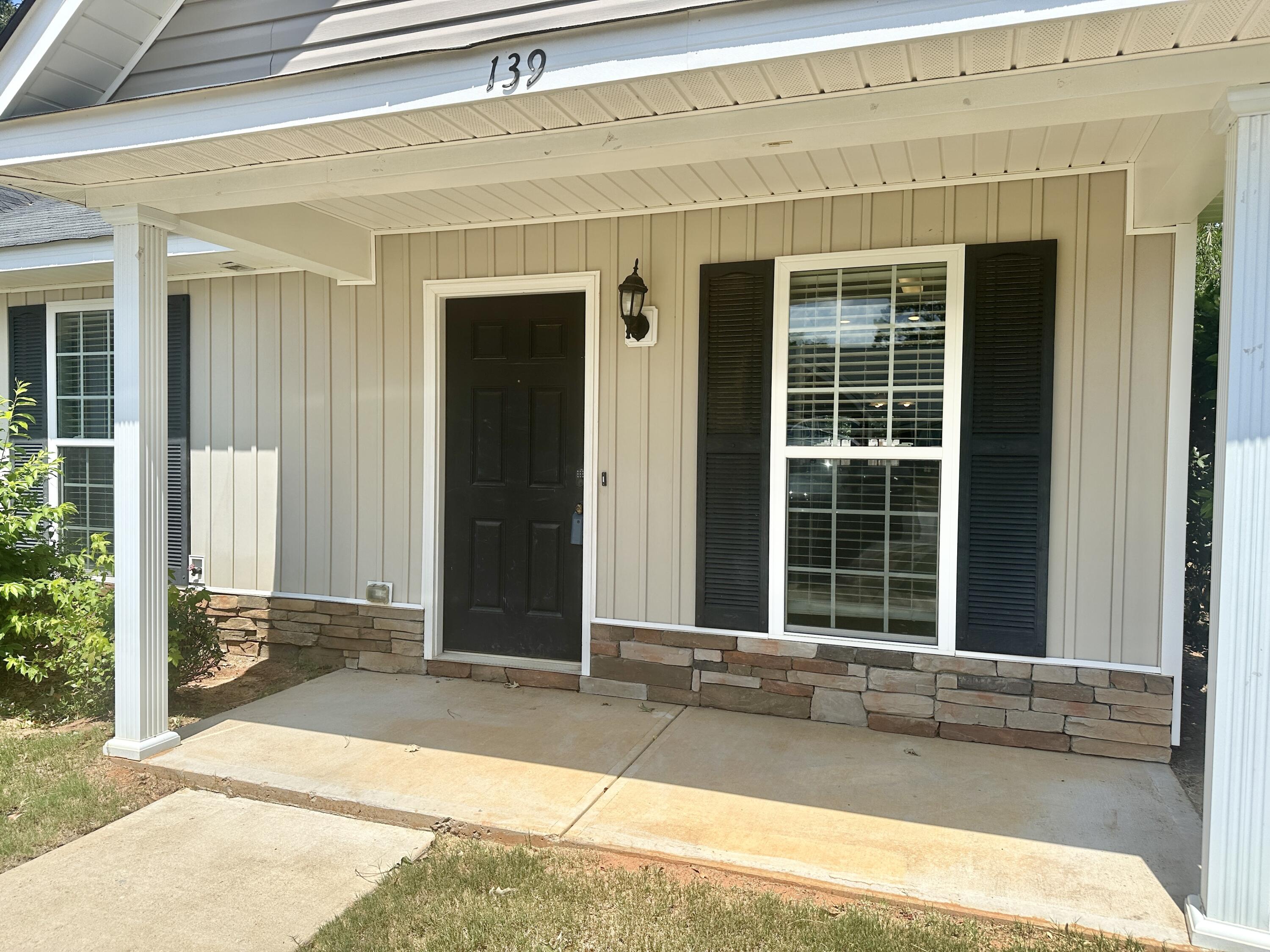 139 Winnipeg Road North Augusta, SC 29841 - Photo 2 of 22 Front porch