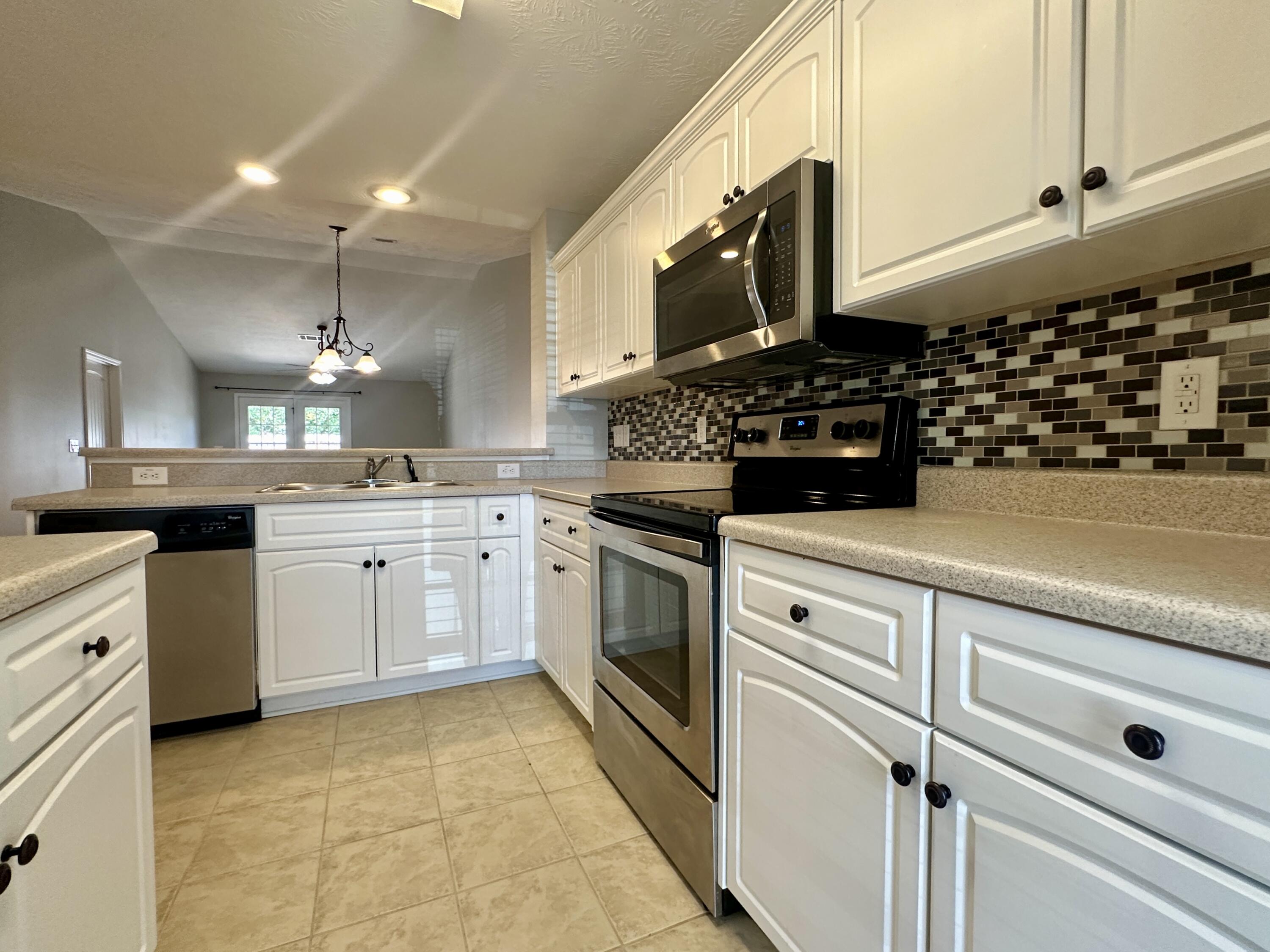 139 Winnipeg Road North Augusta, SC 29841 - Photo 4 of 22 Kitchen