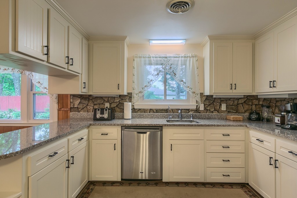 50 Colonial Road Lawrence, MA 01843 - Photo 8 of 29 Gallery Image 8