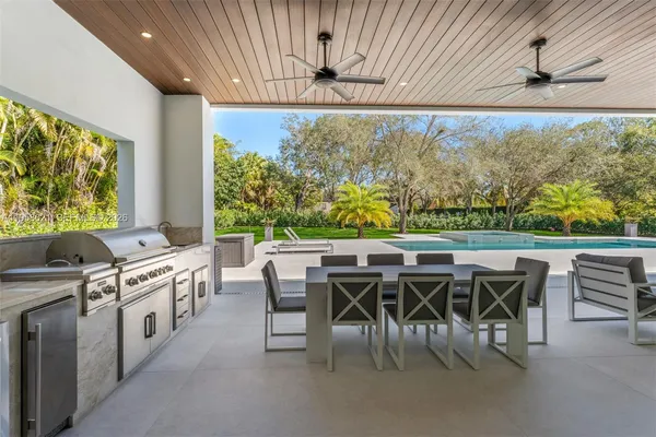 $5,995,000 | 9525 Southwest 95th Court, Miami, FL 33176