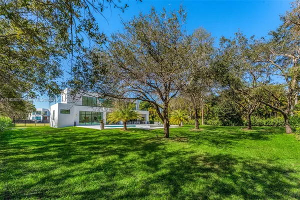 $5,995,000 | 9525 Southwest 95th Court, Miami, FL 33176