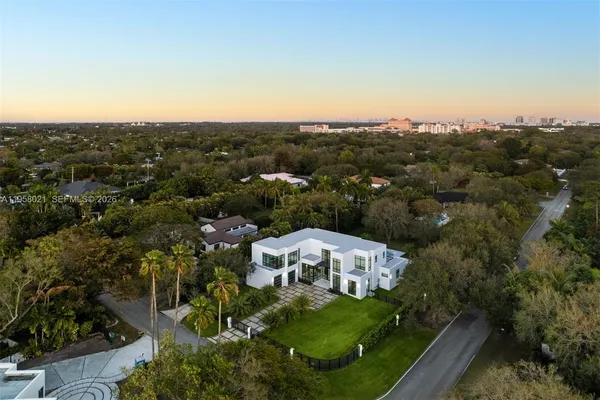 $5,995,000 | 9525 Southwest 95th Court, Miami, FL 33176