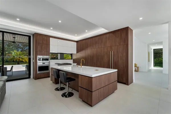 $5,995,000 | 9525 Southwest 95th Court, Miami, FL 33176