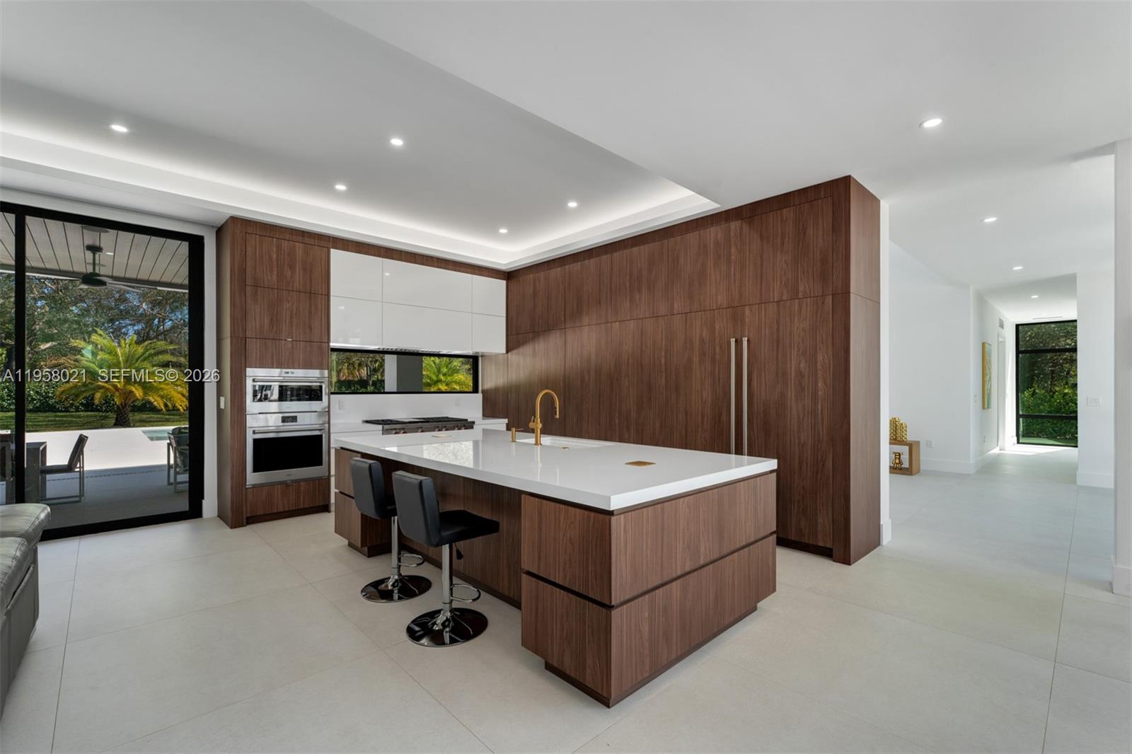 9525 Southwest 95th Court Miami, FL 33176 - Photo 4 of 33