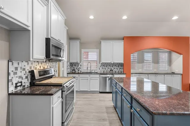 $2,900 | 1214 Inglewood Drive, Mansfield, TX 76063