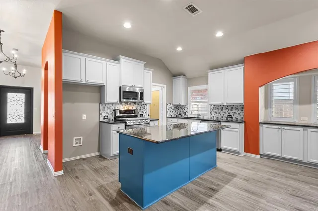 $2,900 | 1214 Inglewood Drive, Mansfield, TX 76063