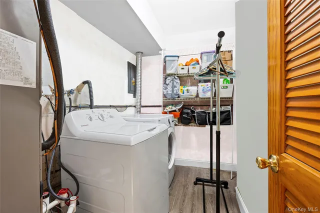 $389,000 | 52 Briar Hill Court, Middle Island, NY 11953