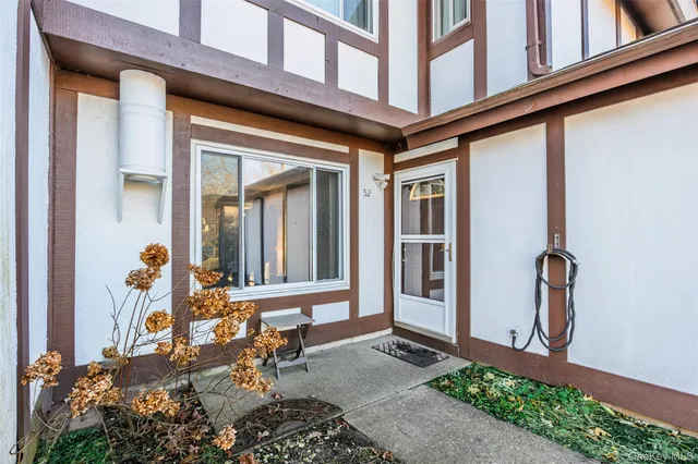 $389,000 | 52 Briar Hill Court, Middle Island, NY 11953