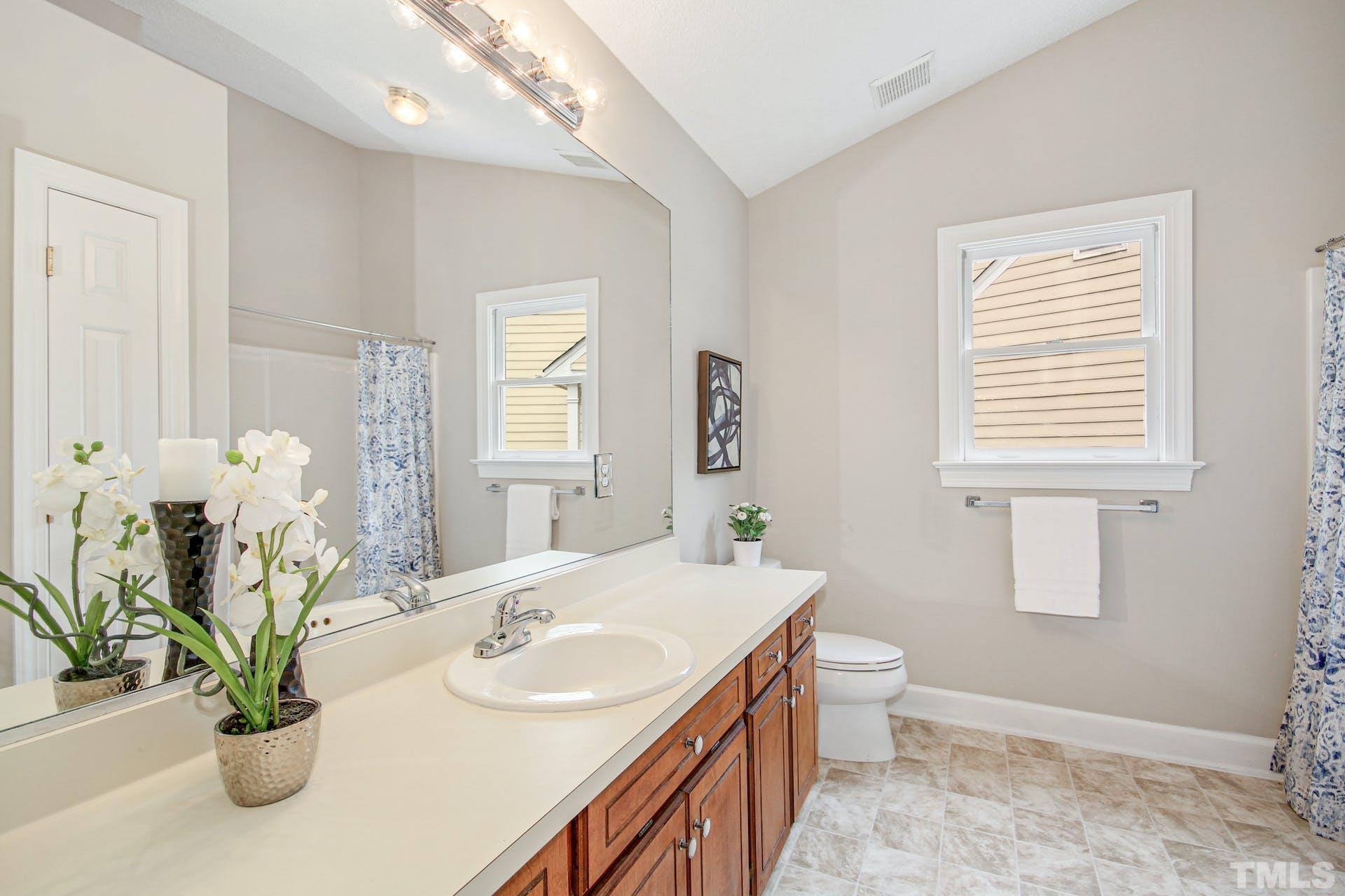 1549 Long Cove Court Raleigh, NC 27604 - Photo 15 of 23