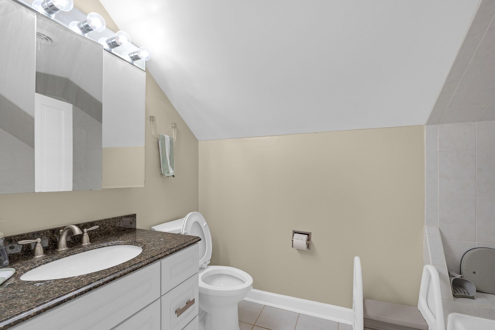 2330 Coach Road Long Grove, IL 60047 - Photo 17 of 32