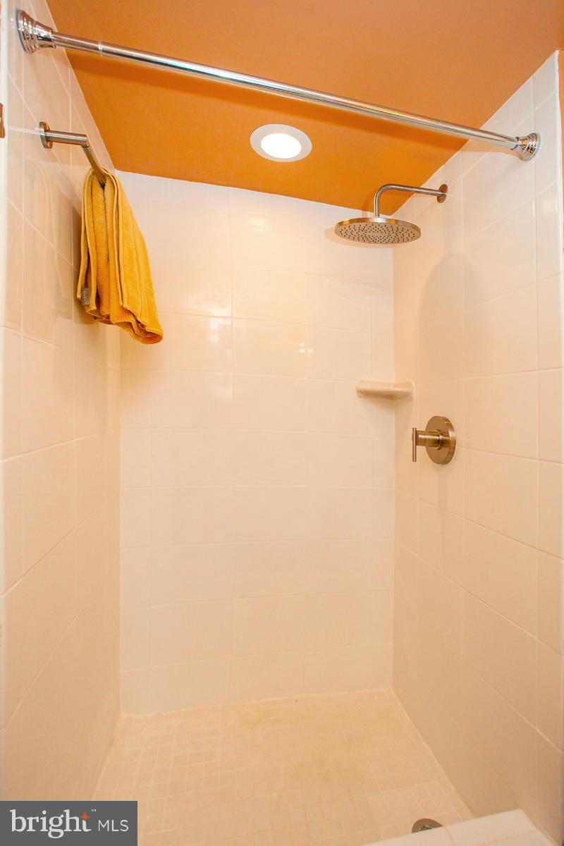 2101 Reedie Drive Silver Spring, MD 20902 - Photo 23 of 30 Bath